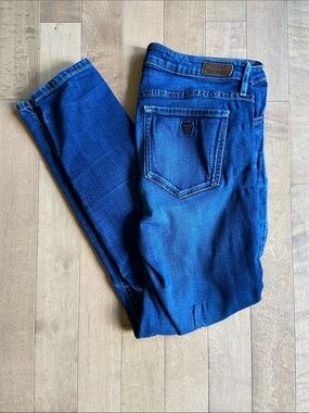 Guess Women's Straight Leg Jeans in Medium Blue